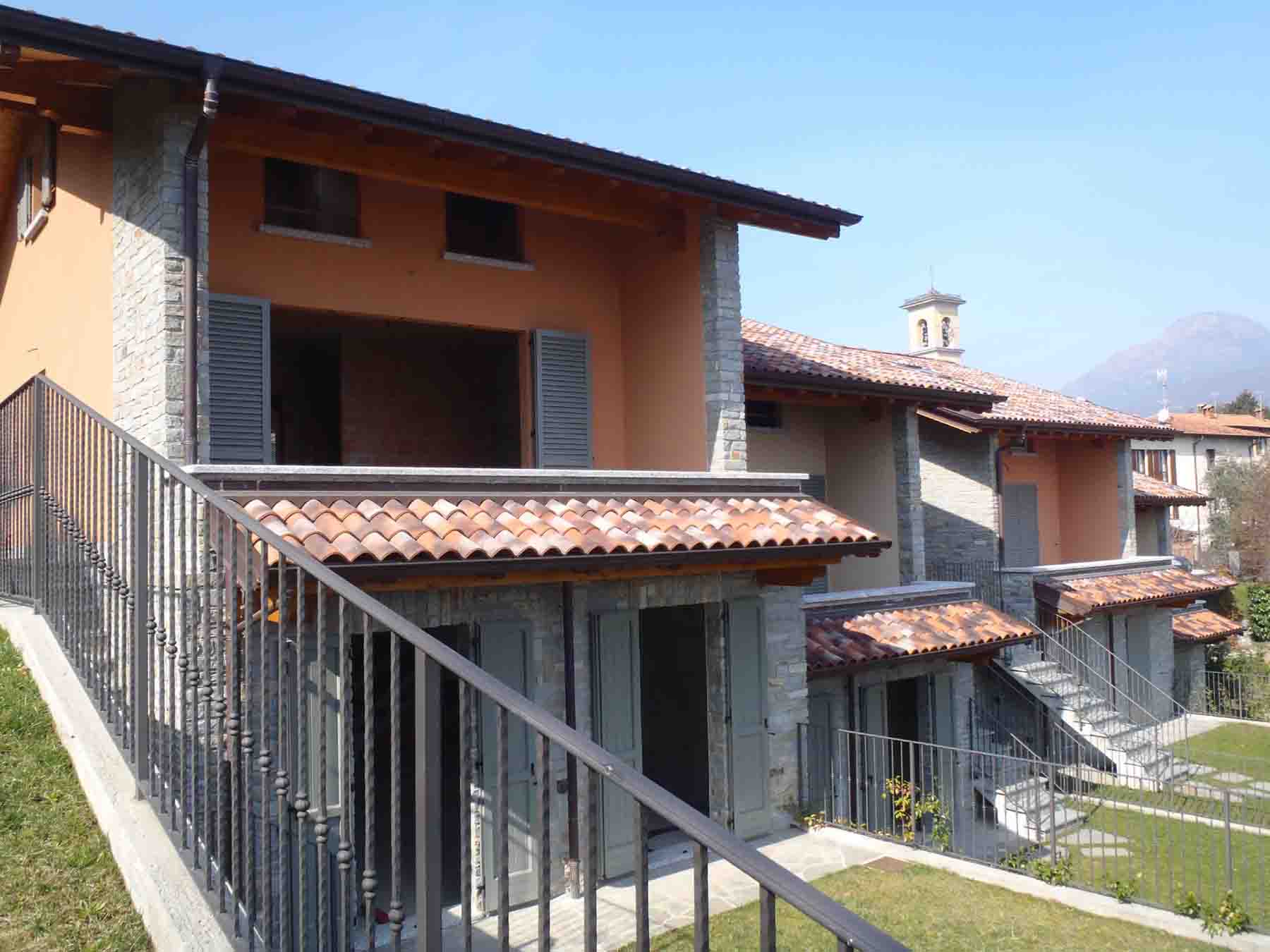 Neues Haus mit Garten und Seeblick in Menaggio