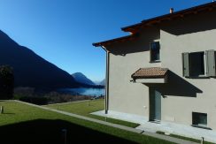 new house Carlazzo
