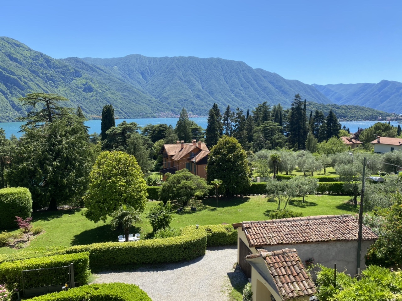 Tremezzina, Lake Como – Apartment with lake view in a historic villa