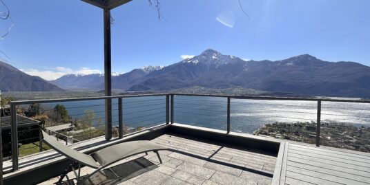 Attico con piscina e vista mozzafiato sul lago di Como