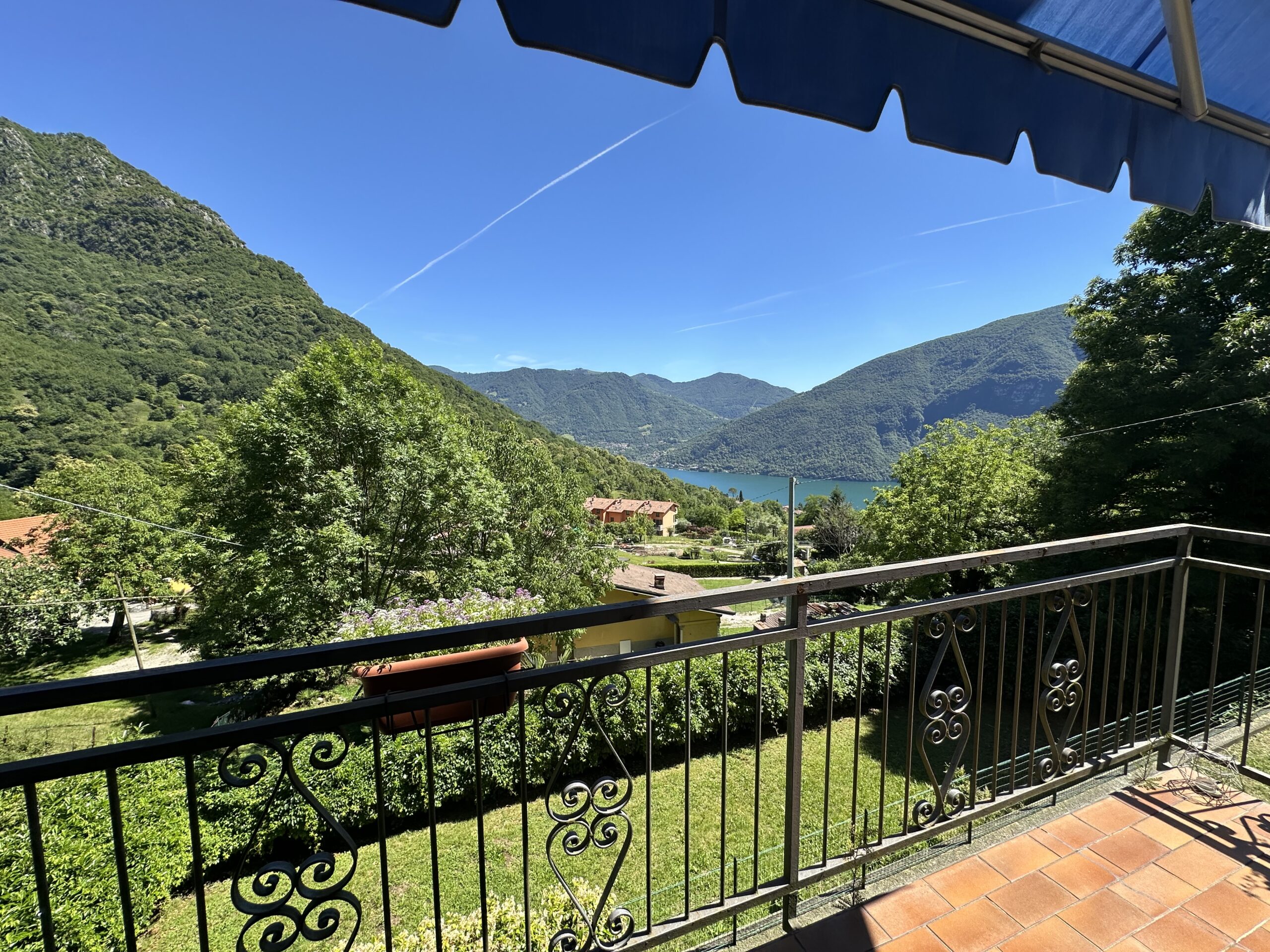 Valsolda – Detached House with Lake View and Private Garden